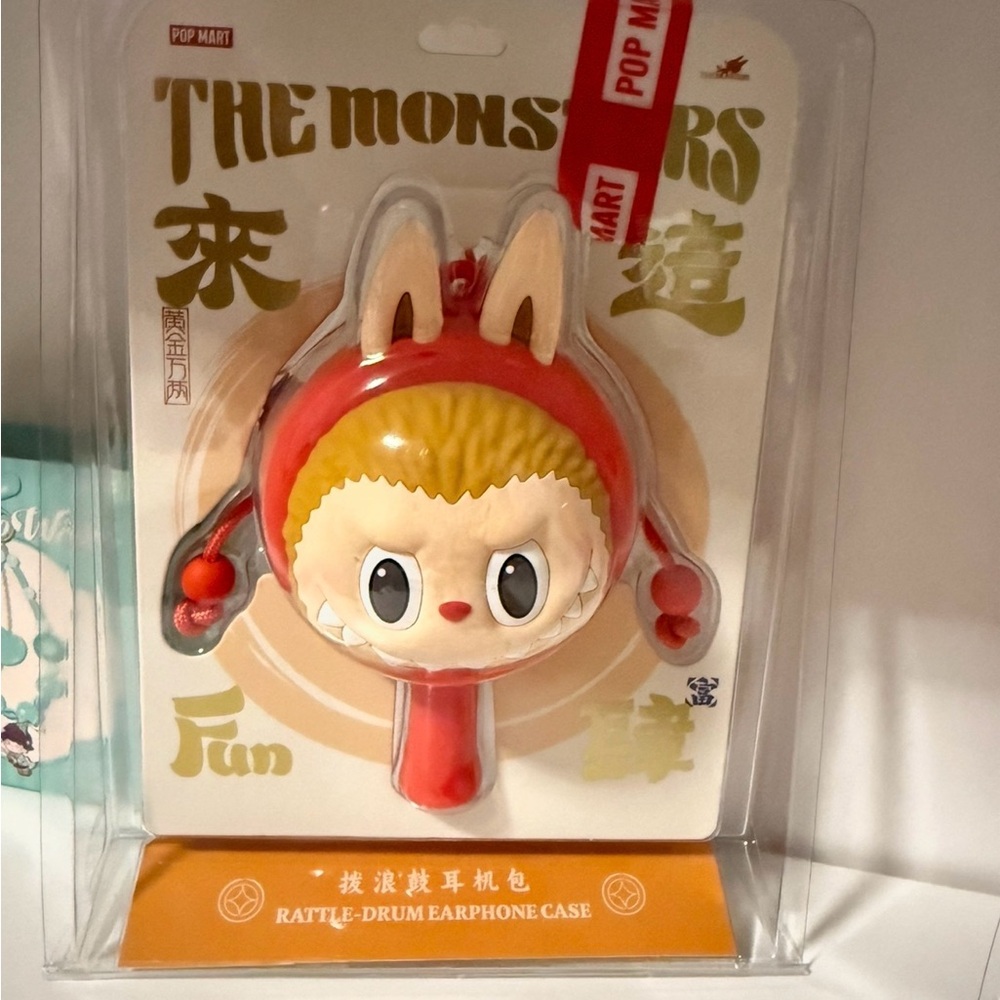 Red Rattle Drum Earphone Case